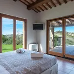 Borgo Da Monte 8, Emma