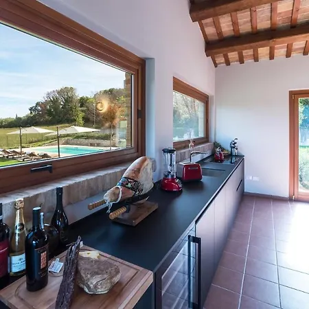 Borgo Da Monte 8, Emma Monteprandone