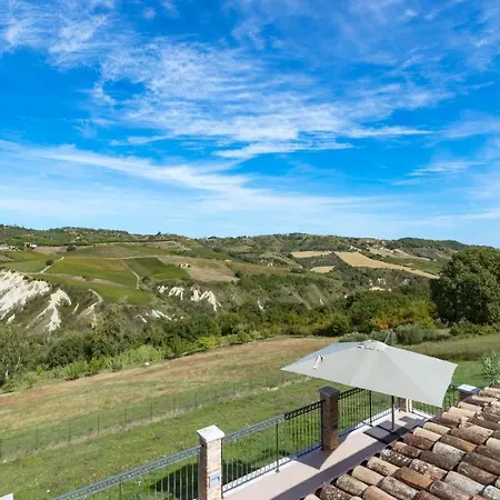 Borgo Da Monte 8, Emma Villa *