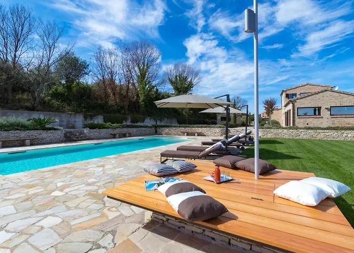 Borgo Da Monte 8, Emma * Monteprandone